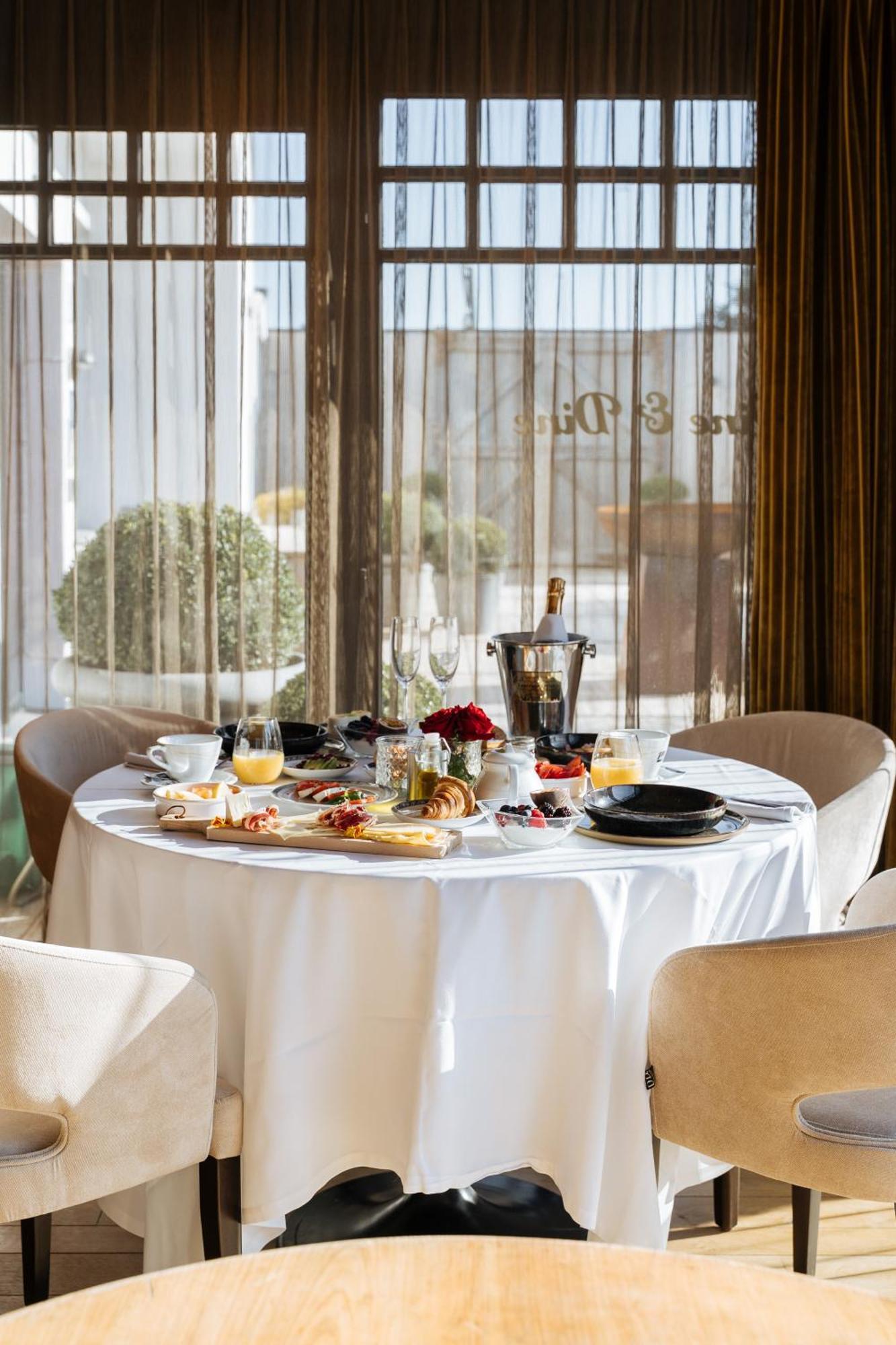 Boutique Hotel Azur De Haan Luaran gambar
